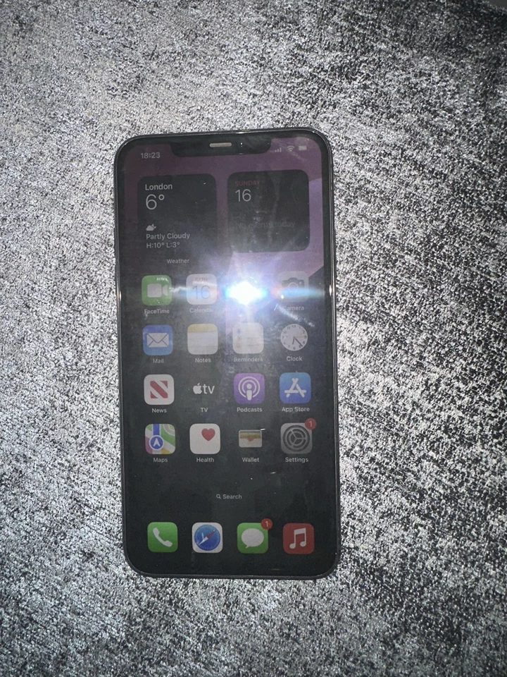 iPhone 11 Pro Max 64GB Space Grey Unlocked Smartphone –Used Excellent Condition - Image 4 of 4