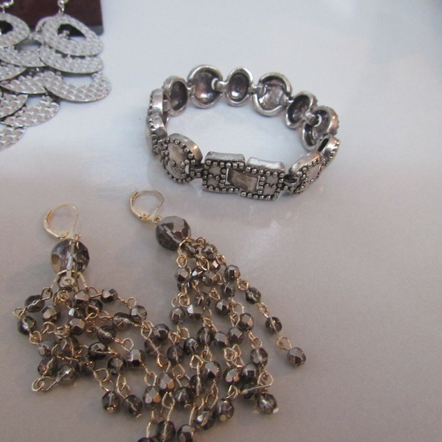 WHOLESALE LOT 10 PIECE DESIGNER INSPIRED FASHION JEWELRY. EARRINGS. BRACELE | eBay