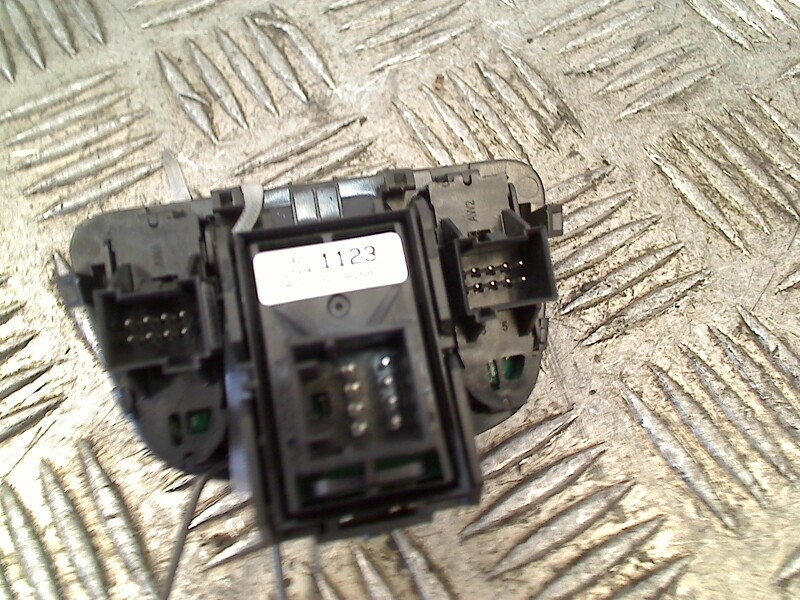 HANDBREMSSCHALTER HANDBRAKE SWITCH Opel Zafira Tourer (P12) 2015