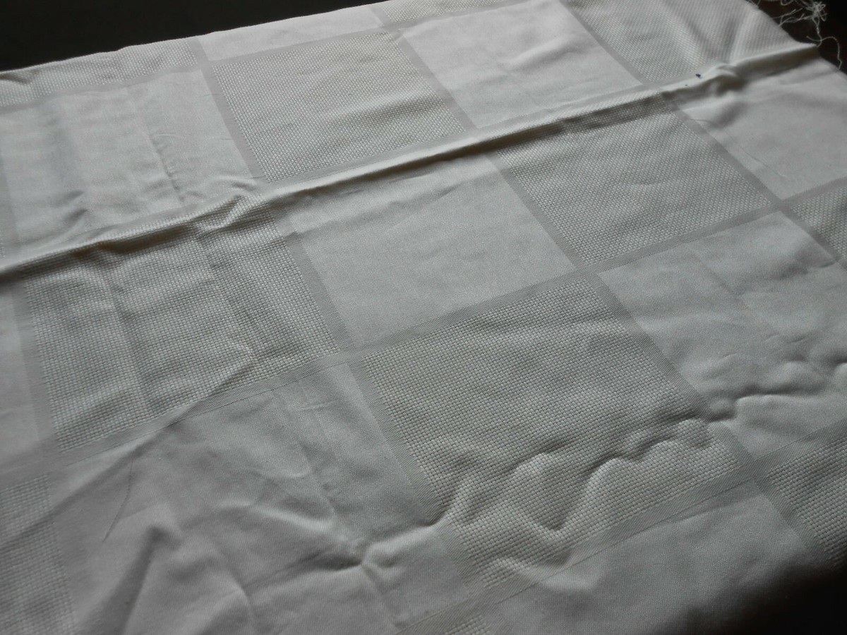 Chemin de Table,Nappe de table à manger européenne en dentelle brodée