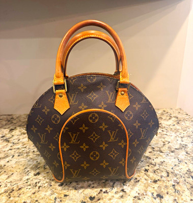 Louis Vuitton Monogram Canvas Ellipse