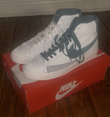 Size 10.5 - Nike Dunk High Green&white Blazers