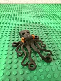 LEGO Pirates: Soldiers Outpost (70410) Used Missing Treasure Chest