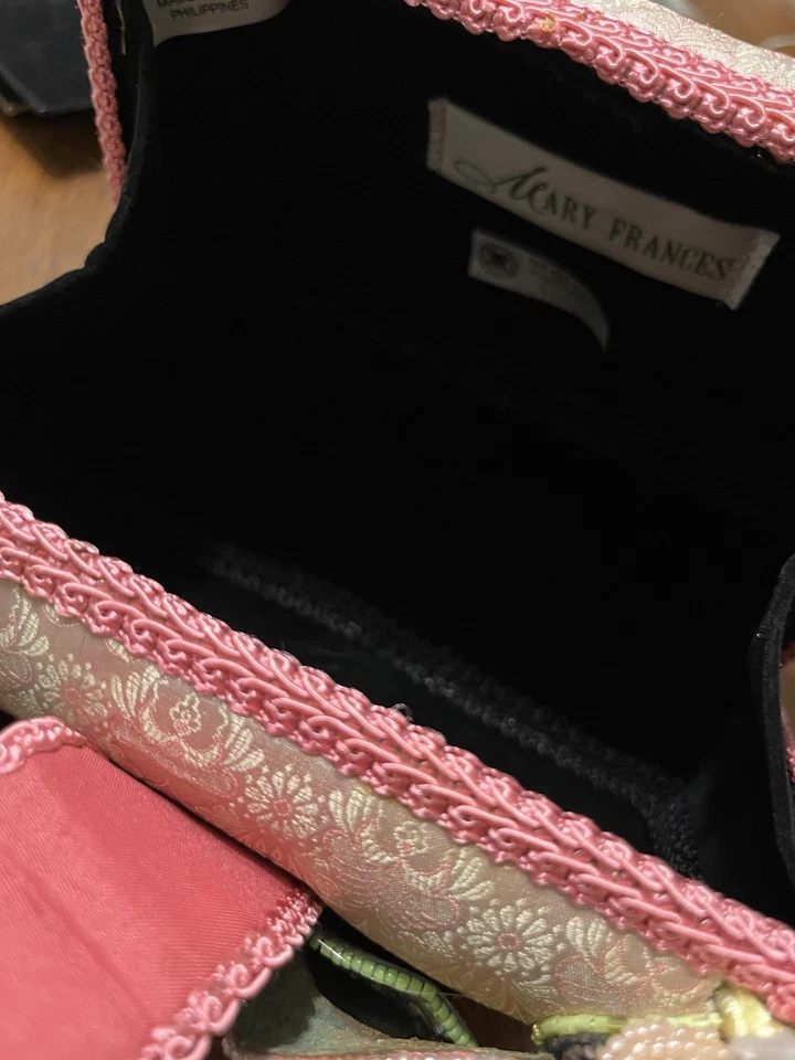 Bolso de mano vintage Mary Frances diseño floral con cuentas a mano con daños menores Foto 3 de 4