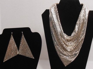 VINTAGE WHITING DAVIS RARE SILVER MESH 