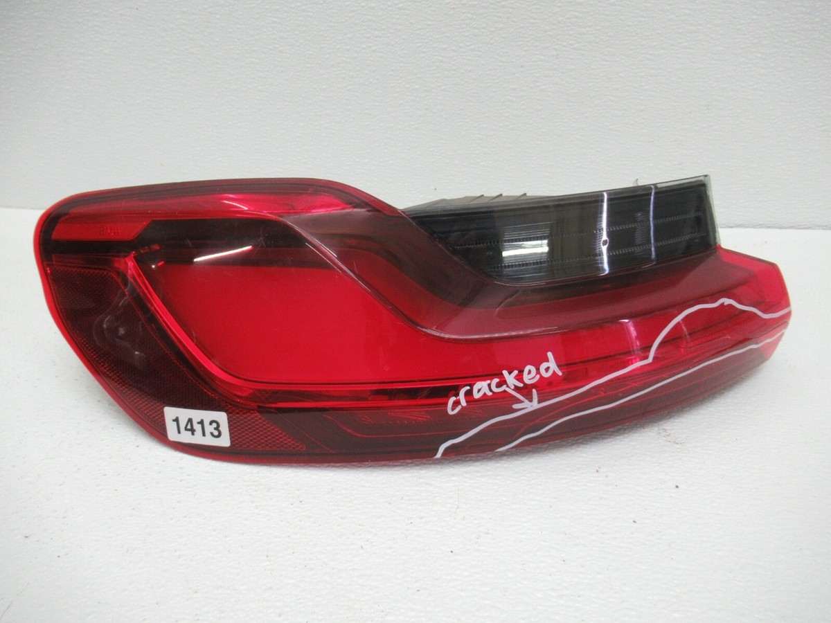  X4シリーズ G02 純正 右 テールライト H4740939611 2019-2021 BMW X4 G02 Rear Left Driver Side Outer Tail Light LED