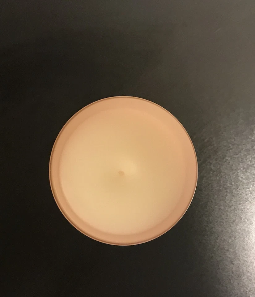 Viktor & Rolf FLOWERBOMB Perfumed Scented CANDLE 2.5 oz 75 g NEW - Image 3 of 4