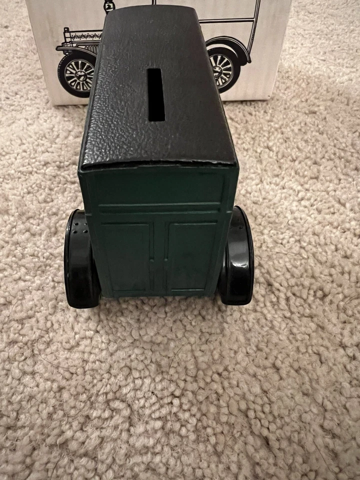 ERTL Ford Open Front Panel Side Truck Bank - MODEL T FORD CLUB EXCLUSIVE - w/key - Image 4 of 4