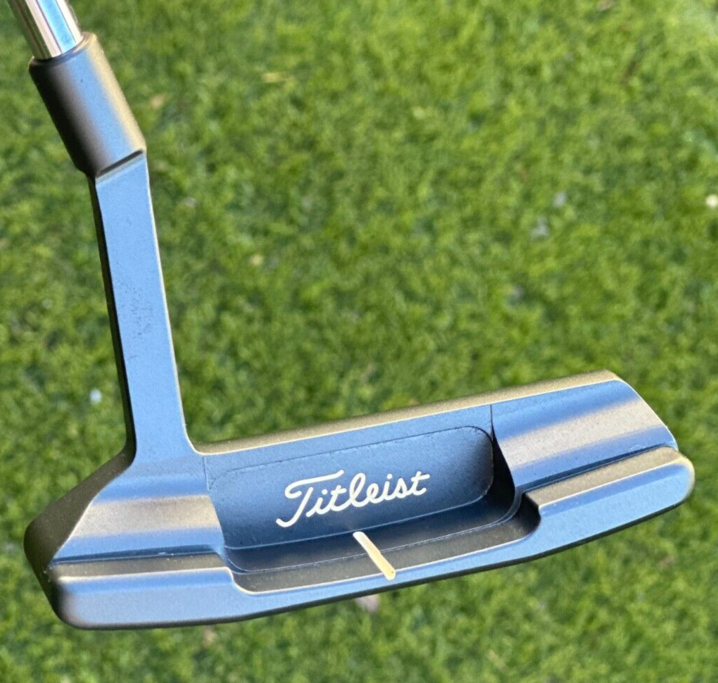 Circle T Scotty Cameron Tour Use Only Black Newport 2 Midslant