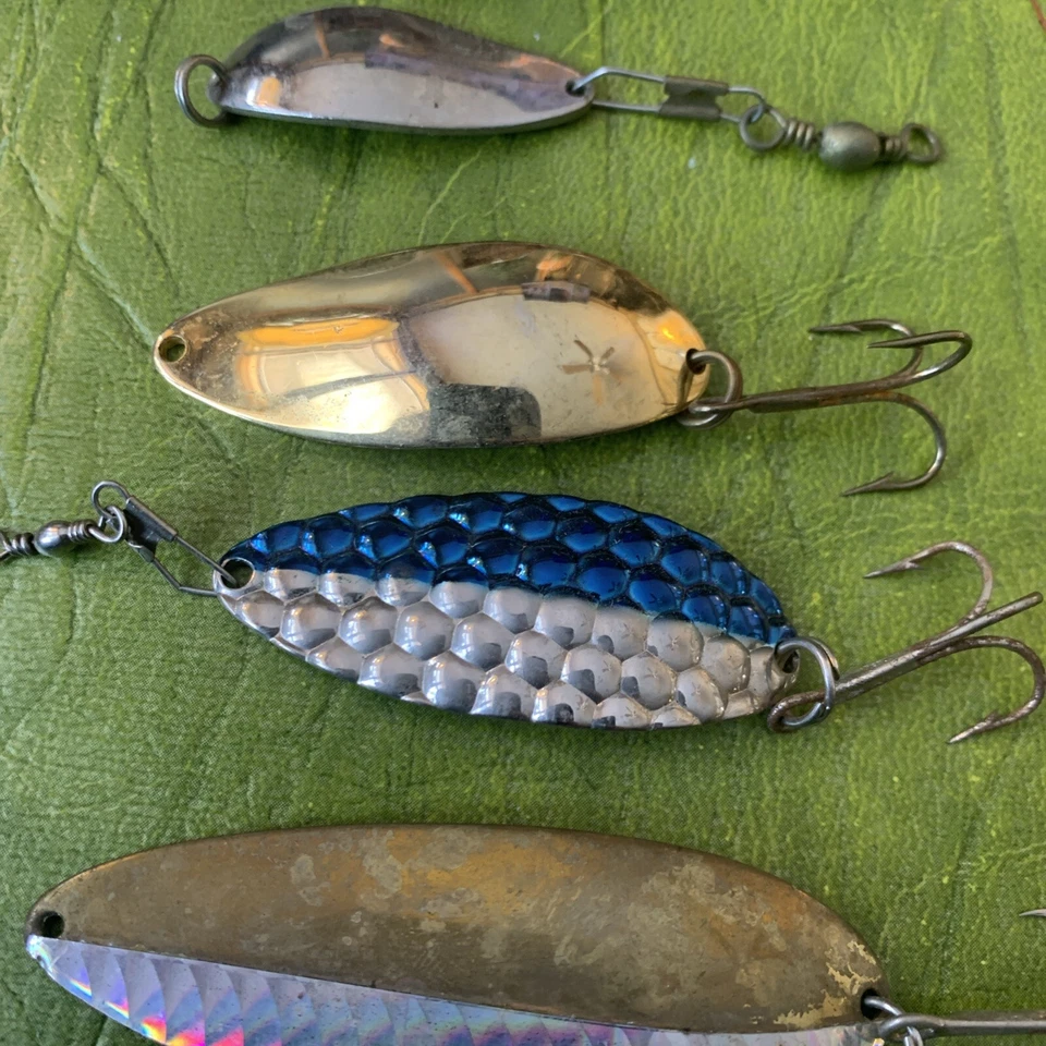 Lote de 5 iscas vintage para colher de pesca Little Cleo Topless cores sortidas tamanhos - Imagem 3 de 4