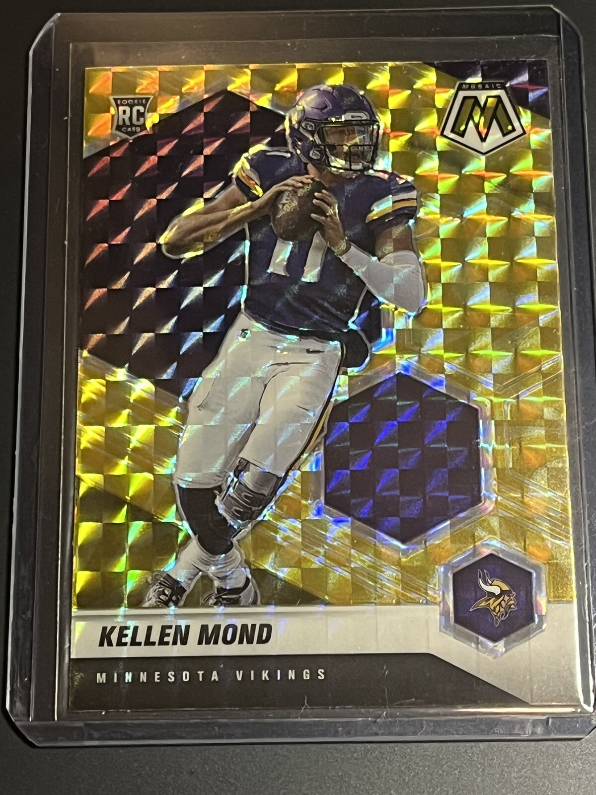2021 Panini Mosaic - Rookies Mosaic Reactive Yellow Prizm #321 Kellen Mond (RC)