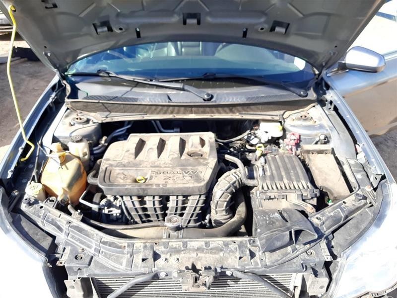 Used Right Tail Light Assembly fits: 2010 Chrysler Sebring Conv lid mounted R. R