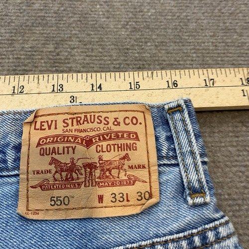VTG Levi's 560 Jeans Y2K Baggy Mens 33 Fits 32x29 Loose Fit Denim Distressed - Picture 7 of 12