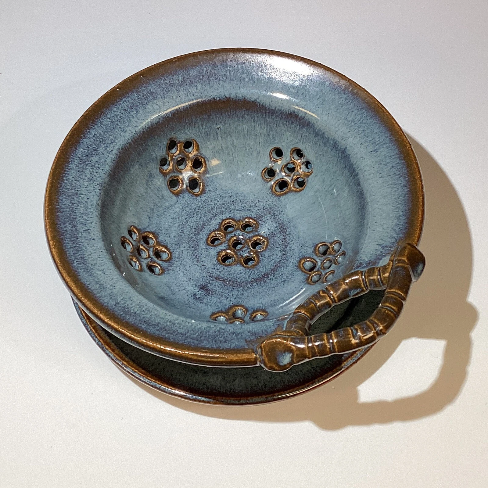 TB POTS Walpole, Maine Stoneware Berry bowl strainer colander and under plate