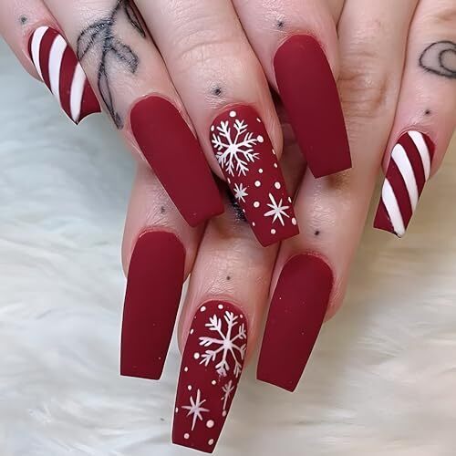  Christmas Press on Nails Long Artificial Fake Nails with Snowflake and Plaid