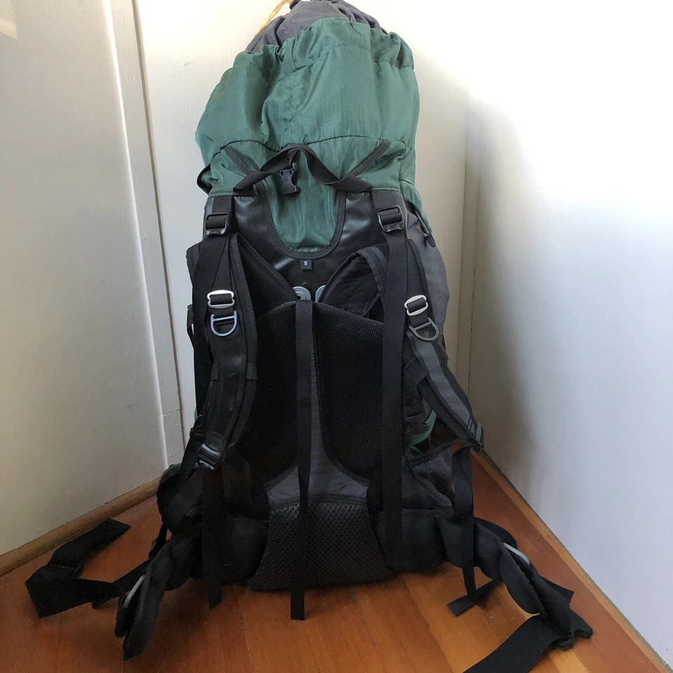 Mochila GREGORY de colección con marco interno de varios días con cinturón de cadera acolchado S ¡EXCELENTE ESTADO USADA! Foto 2 de 4