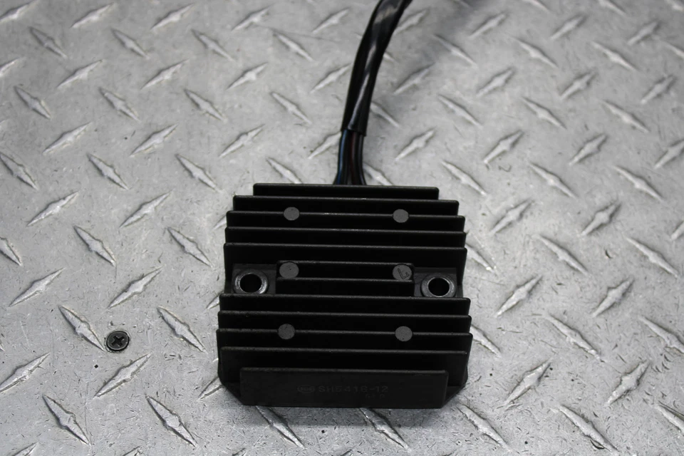 Kawasaki Vulcan 1600 VN1600A 2003 clásico regulador rectificador juego 21066-1106 Foto 2 de 4