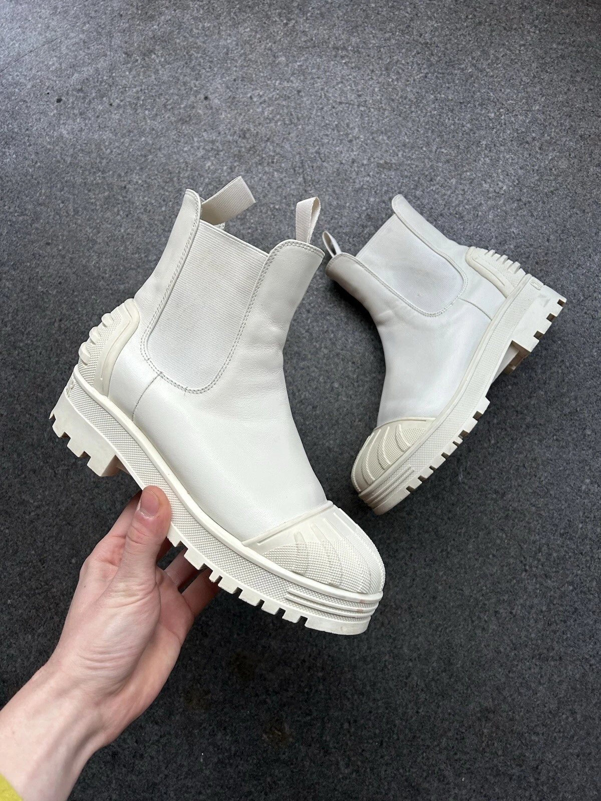 CHRISTIAN DIOR Bottes Chelsea cuir cheville fer femme pointure 38,5