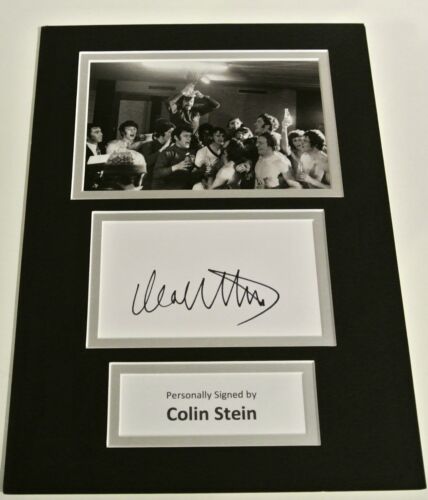 Colin Stein FIRMADO autógrafo A4 Exposición de Montaje de Foto Glasgow Rangers y Certificado de Autenticidad - Imagen 1 de 7