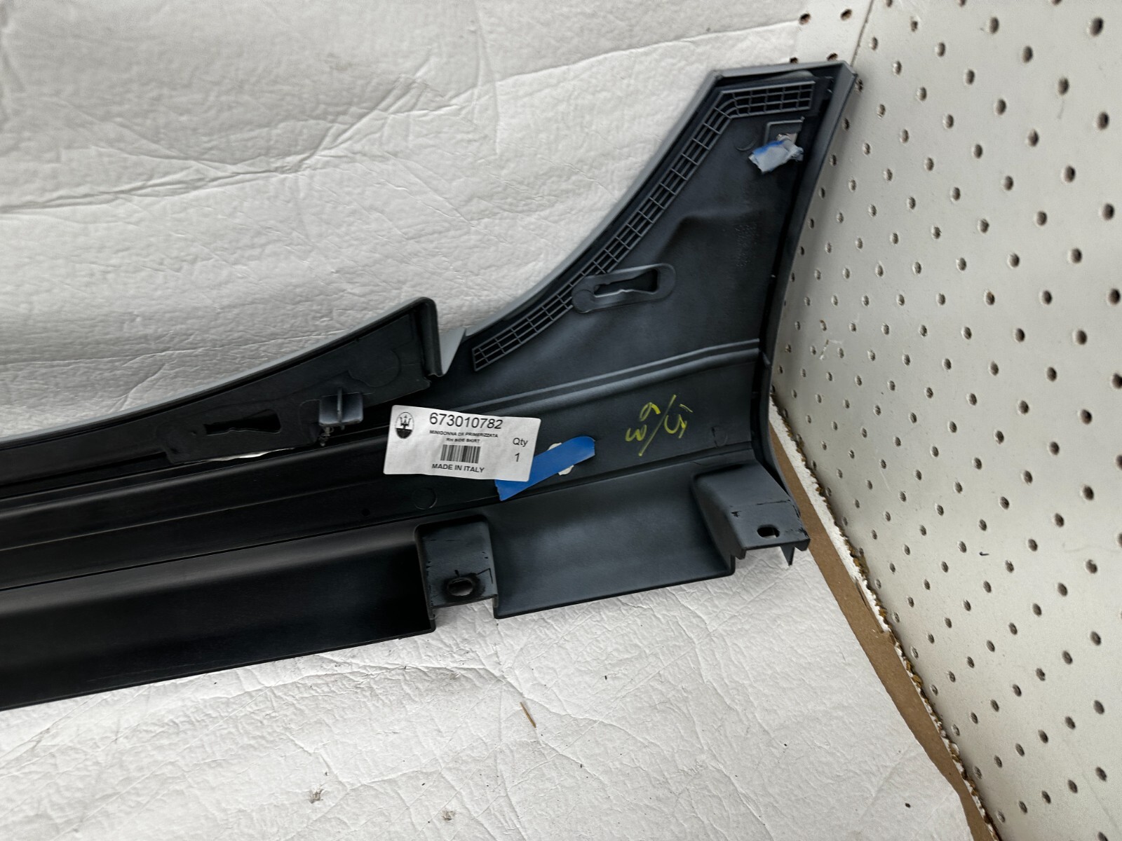 NEW 2014-2017 Maserati Ghibli M157 Rocker Panel Skirt Molding Trim Right RH OEM