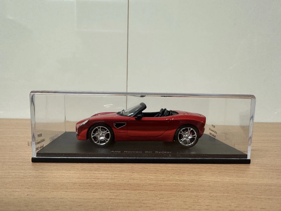 Alfa Romeo 8C Spider S0397 1/43 Spark - Image 2 of 4