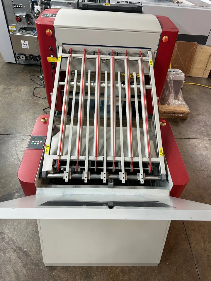 AGFA Azura C95 Plate Washout/Gumming Unit and delivery to the press room - Image 4 of 4