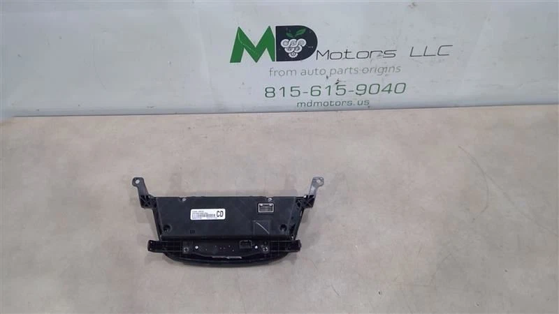 Nissan Murano 2016-2020 módulo de control de clima control de aire acondicionado OEM 27500-9UC1C Foto 2 de 4