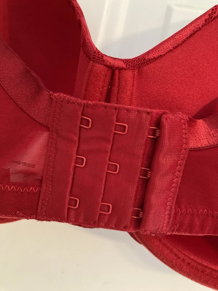 Sujetador Fashion Bug Red Cobertura Completa 42C Foto 3 de 4