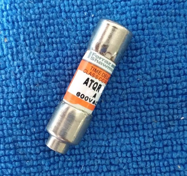 10PCS Ferraz Shawmut ATQR5 ATQR-5 5A 600V TIME DELAY Fuse ATQR 5 - Foto 9