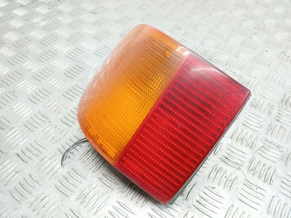 Piloto trasero izquierdo audi 100 s4 c4 1991 UST111244 Foto 3 de 4