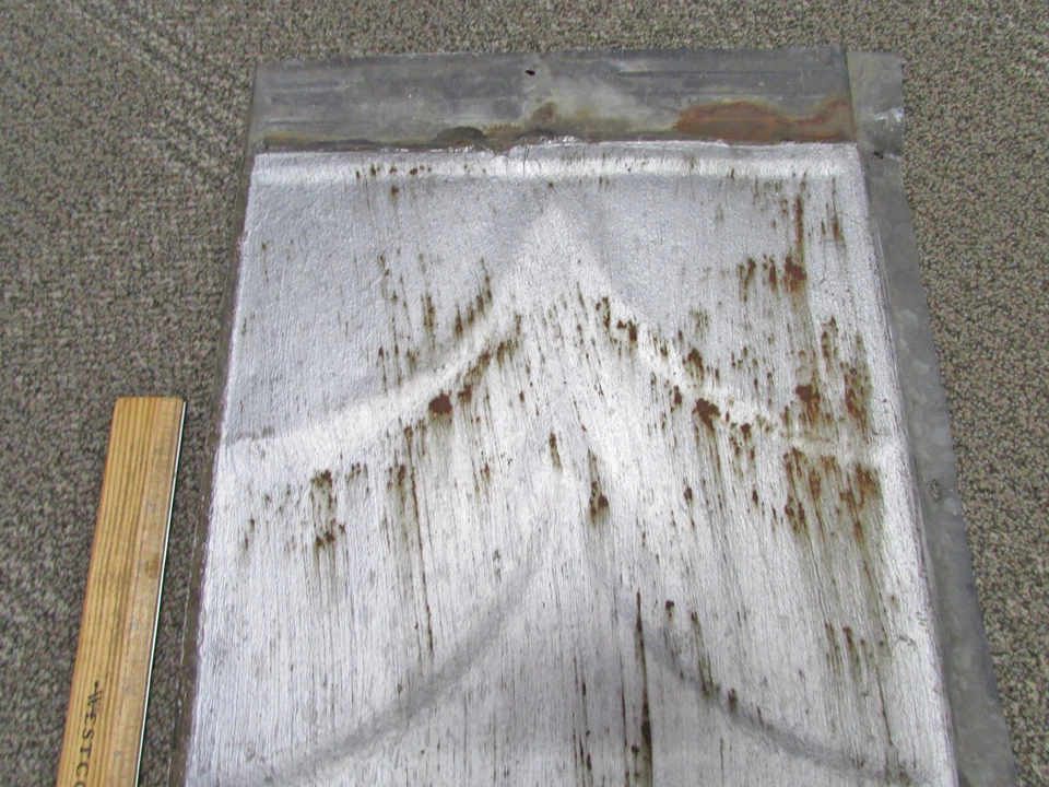 vintage galvanized embossed tin shingle from a Barn roof, rusty, 20 x 13.5 - Image 3 of 4