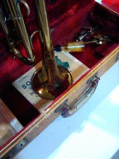 Trumpet Bundy Selmer engraved w/ Original case
