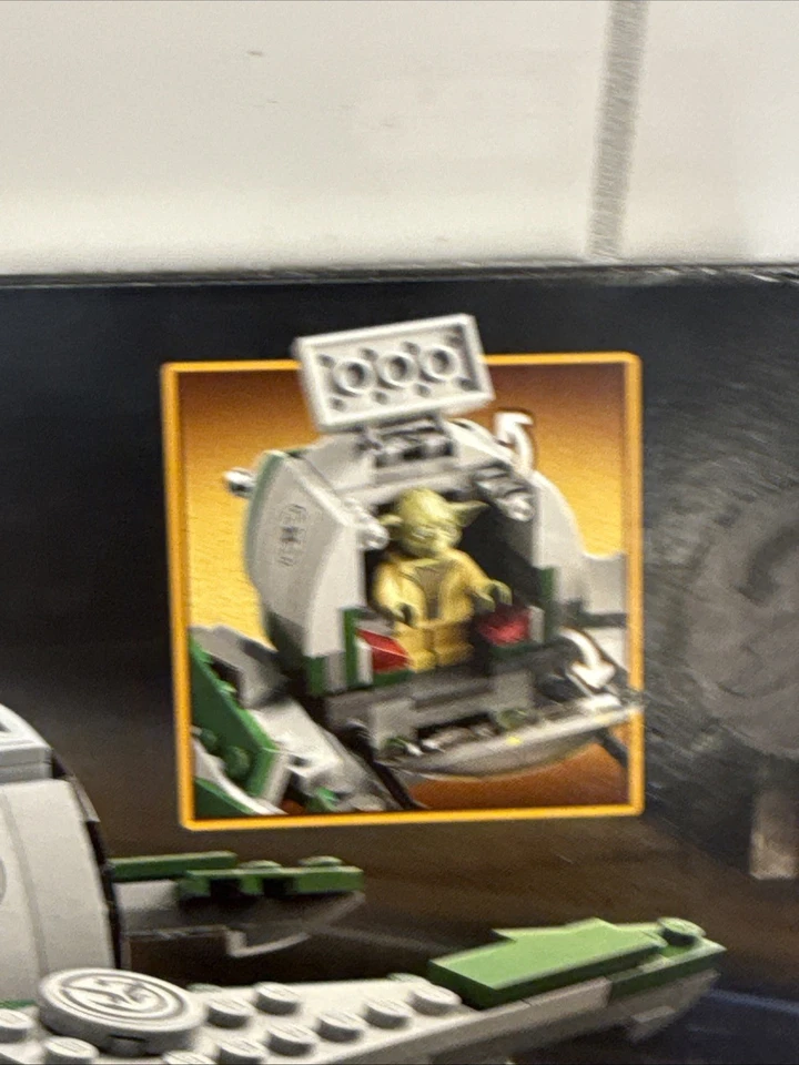 Lego Star Wars: Yoda's Jedi Starfighter (75360) New in Box Sealed - Image 4 of 4
