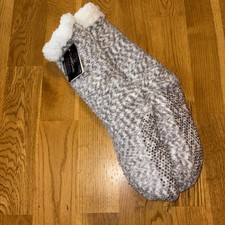 NWT Cuddl Duds 4-10 Gray White Sherpa Lined Lounge Socks Skid Grippers Warm Soft
