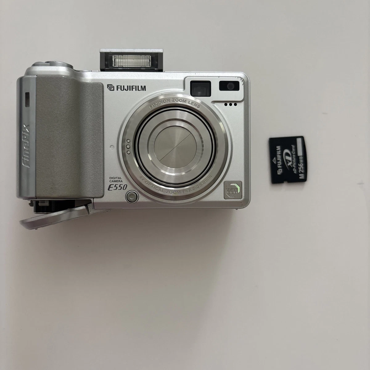 Preços baixos em Câmeras digitais Fujifilm FinePix E550 | eBay