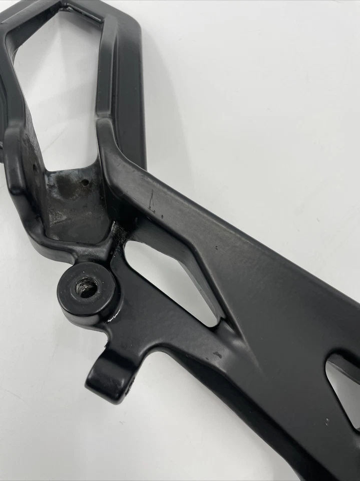 KTM RC390 390 2016 soporte de montaje de clavija lado derecho 90503039000 #D5 Foto 3 de 4