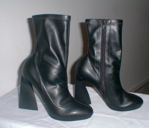 38.5 euro size to us