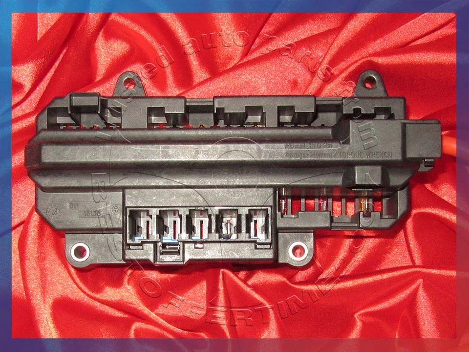 BMW E65 E66 7's DISTRIBUTION TRUNK FUSE BOX FUSEBOX JUNCTION POWER CABLE 6900583 - Изображение 3 из 4