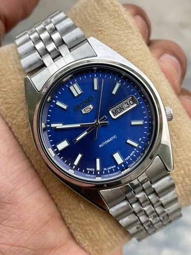 Vintage Seiko 5 SNXS Mens Automatic Day Date 7009
