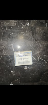 #ad 16013 679 005 OEM GENUINE HONDA FLOAT BOWL CBX1100 CB750 $50.00