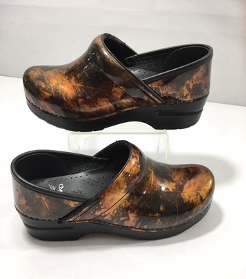 Dansko Copper Leaf Leaves Patten Leather Professional Clogs Women 37 Shoe
