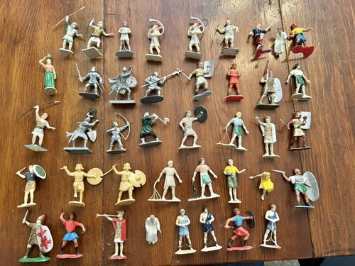 Marx ? MPC? Or Others Recast?  Toy Soldier, Playset Figures Lot.