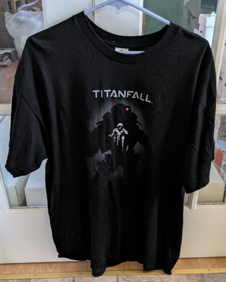 Titanfall Alstyle Short Sleeve XL Shirt - Never Worn