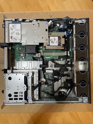 Server Lenovo ThinkEdge SE455 V3 AMD EPYC 8124P (16 Kerne, 32 Threads, 16x 2.45