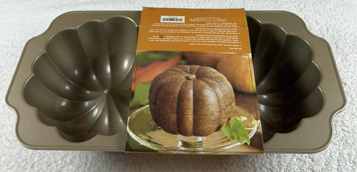 NOS Williams Sonoma Nordic Ware The Great Pumpkin Pan 3D Bundt Cake Mold USA
Opens in a new window o
