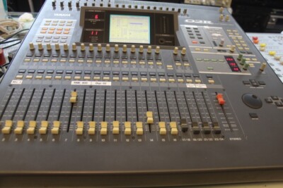 Yamaha 02R  Digital audio console with TC electronic