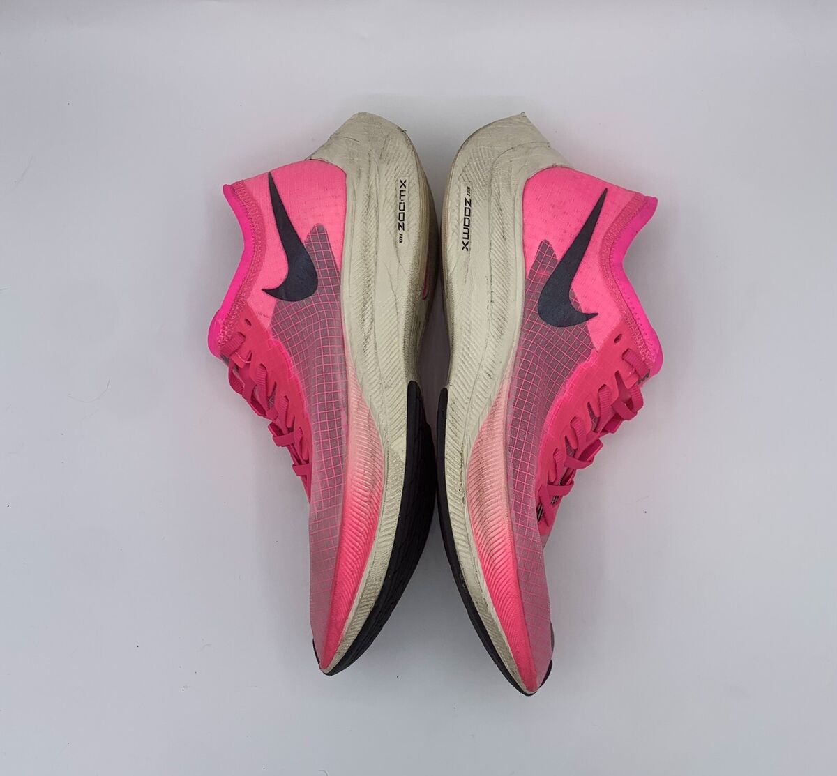 Nike ZoomX Vaporfly Next% Pink Blast Black White Size 5.5M Nike ZoomX Vaporfly Next% Pink Blast Black White Size 5.5M