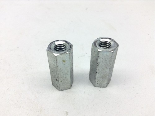 PAAR MUTTERN BEFESTIGUNG AUSPUFFKRÜMMER PIAGGIO VESPA SPRING E5 50 2020 2023