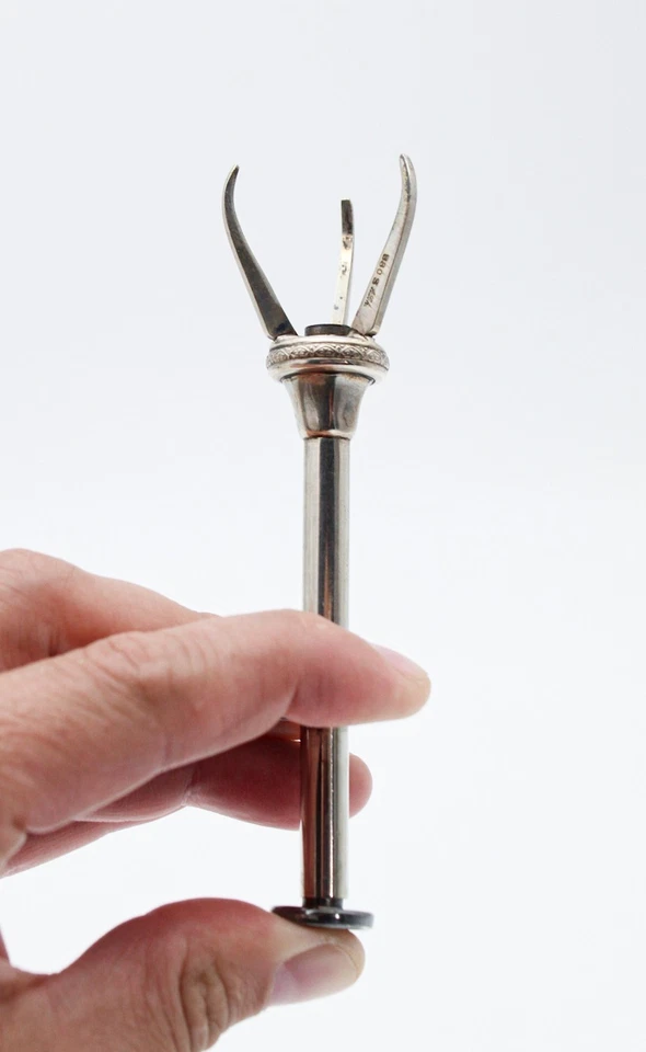 Pinza mecánica de resorte vintage firmada de plata esterlina azúcar hielo oliva RARA Foto 2 de 4