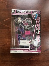 NIB Monster High Spectra Vondergeist Picture Day